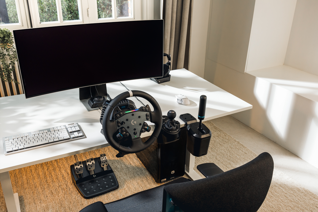 【開箱分享】Logitech G RS50 賽車模擬方向盤｜8Nm直驅力回饋 × TRUEFORCE，帶來最真實的賽車體驗
